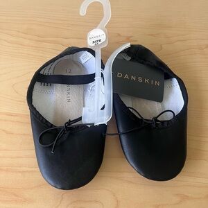 Girl DANSKIN Black Ballet Slipper